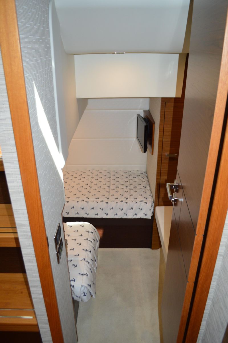2016 Tiara Yachts 44 