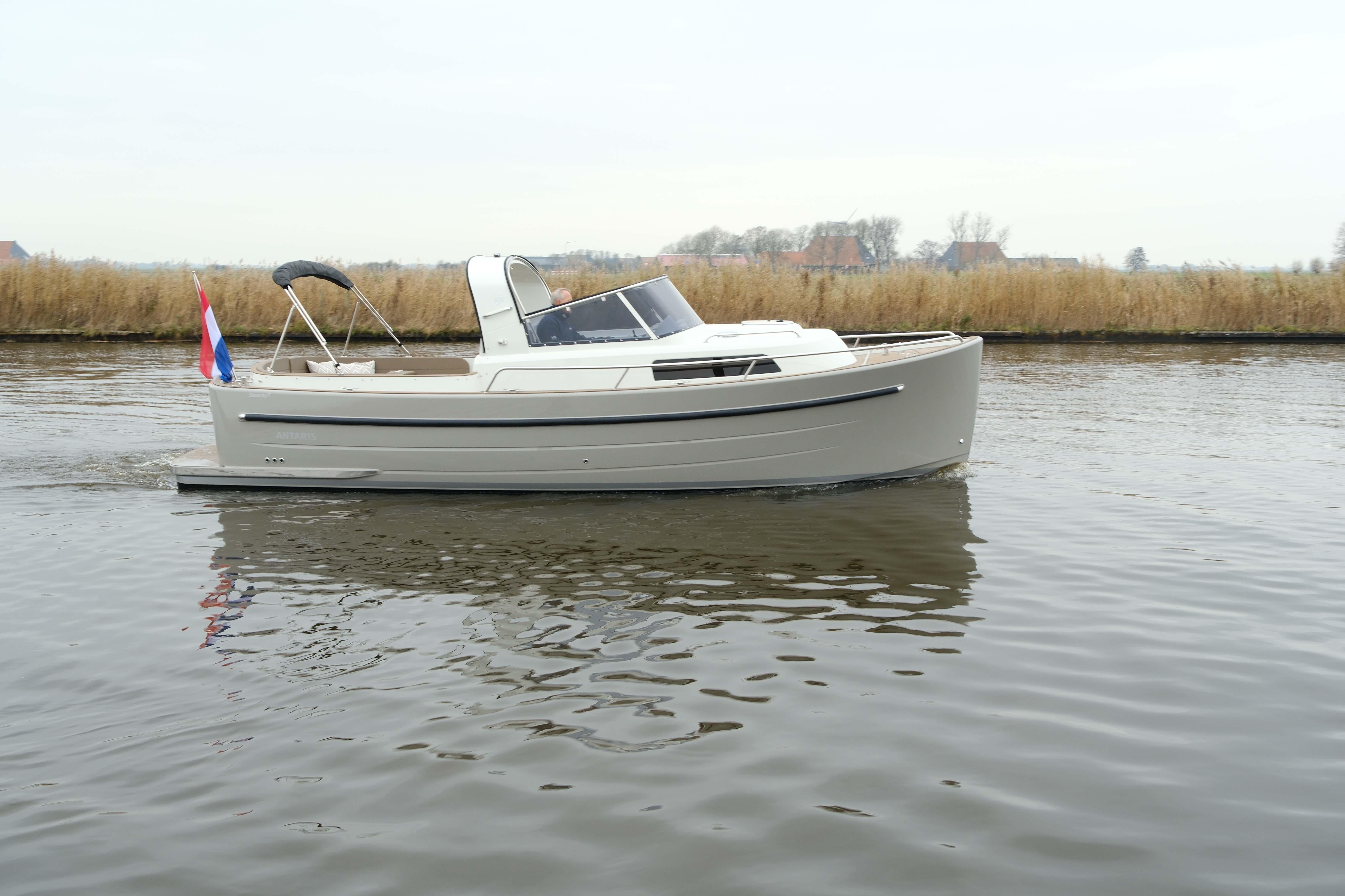 2025 Antaris Seventy7 Cabin