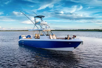 Everglades 395 Center Console