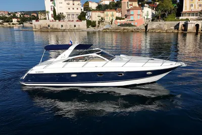 Princess V42
