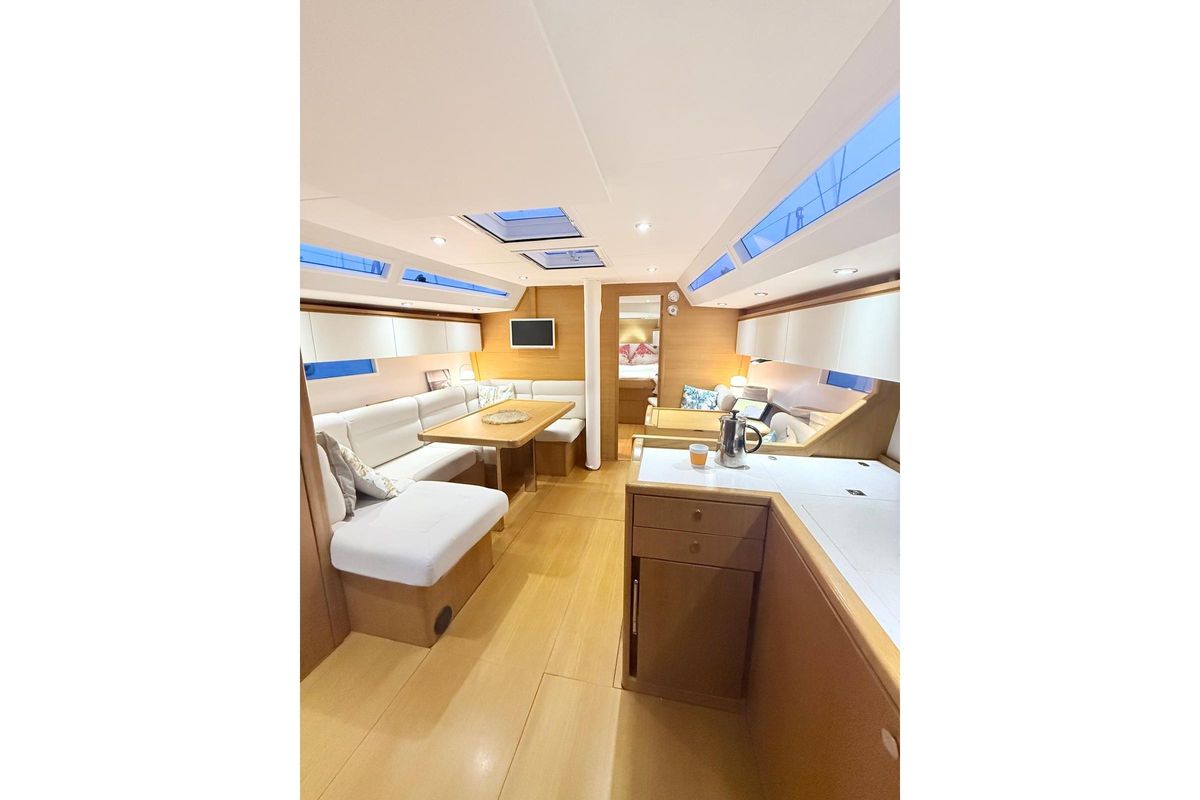 2013 Solaris 43 