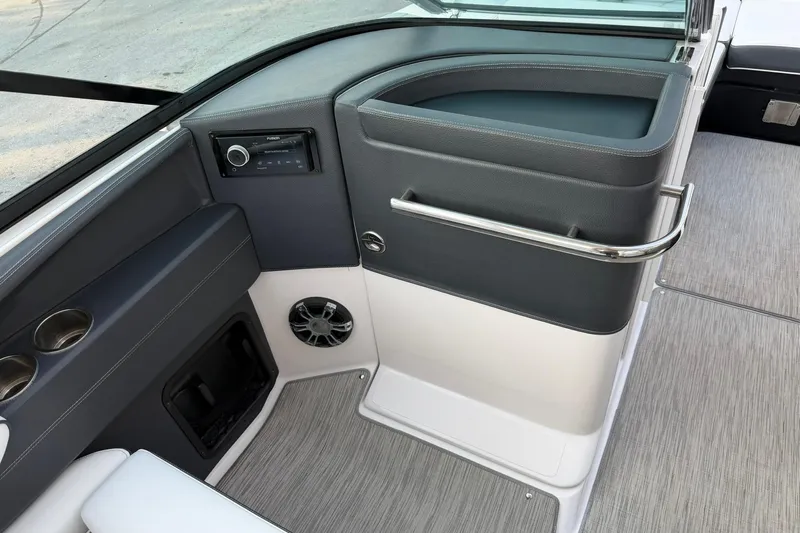  Yacht Photos Pics Interior of 2019 Regal 29 OBX boat featuring sleek design and modern amenities.