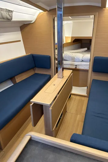 Moriah Yacht Photos Pics Moriah Interior