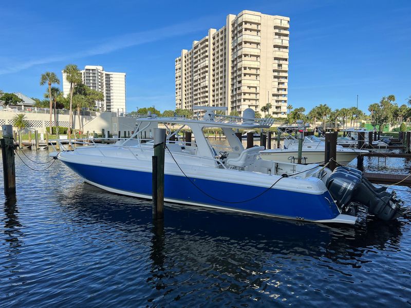 2007 Intrepid 390 Sport Yacht