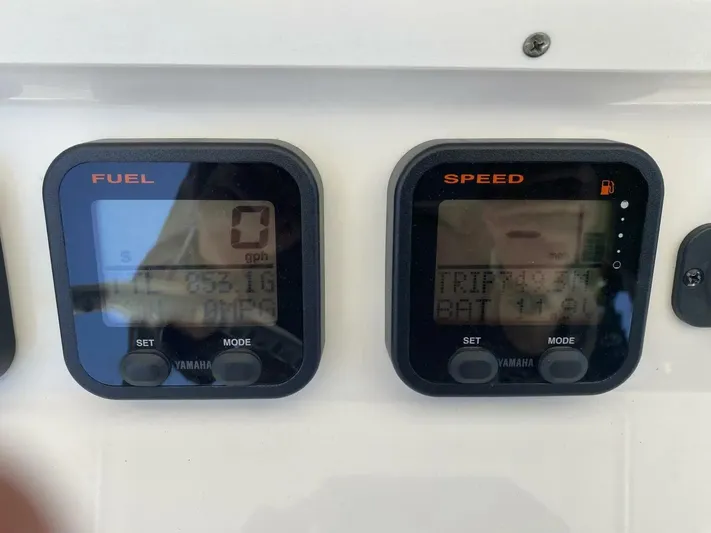  Yacht Photos Pics 2007-Regulator-29-FS