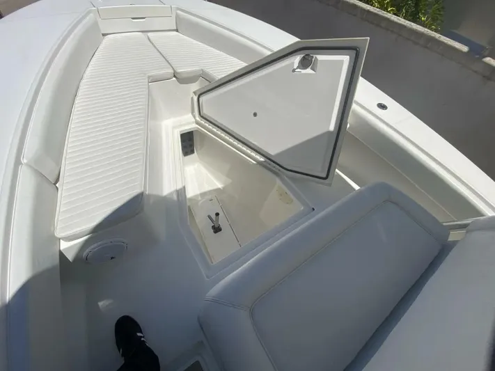  Yacht Photos Pics 2007-Regulator-29-FS