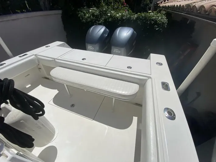  Yacht Photos Pics 2007-Regulator-29-FS