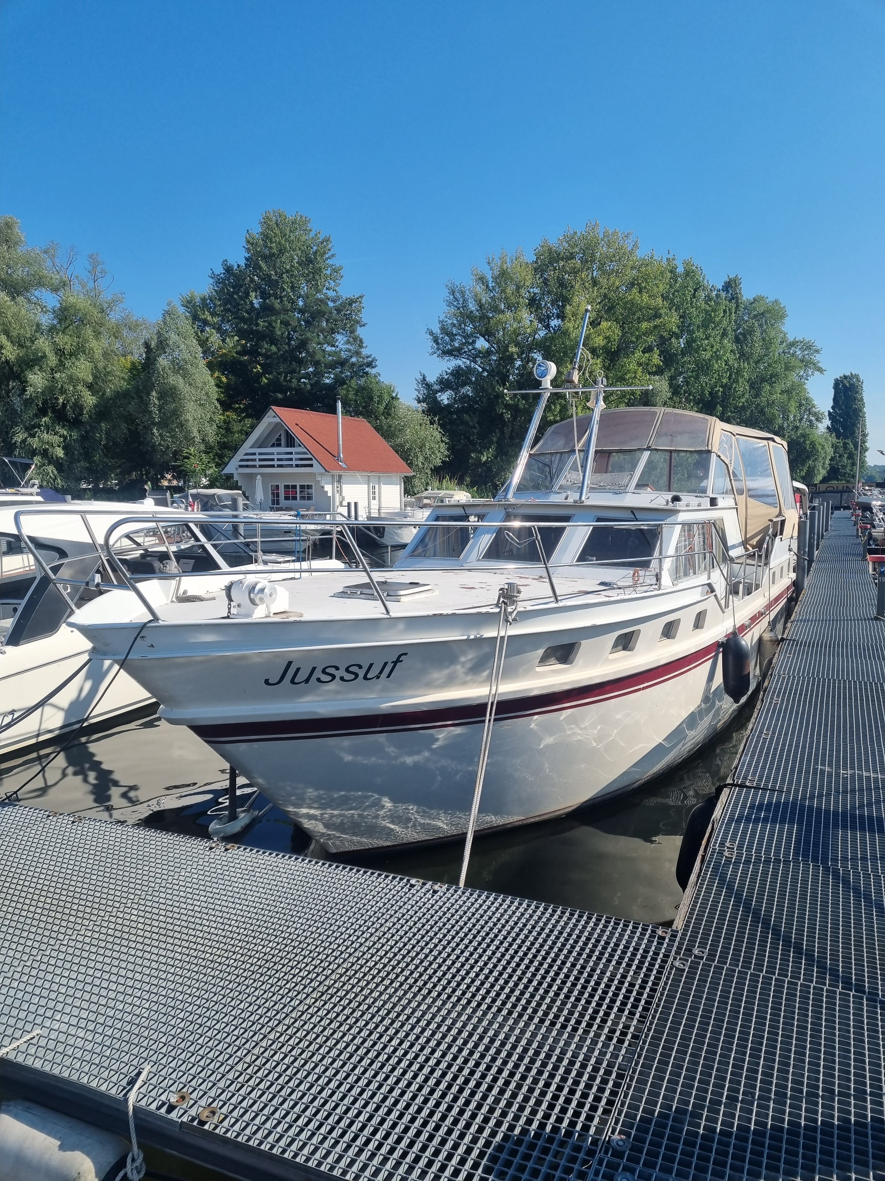 1985 Custom Condor 130