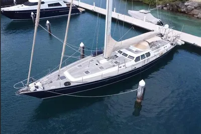 Oyster 80 Deck Saloon