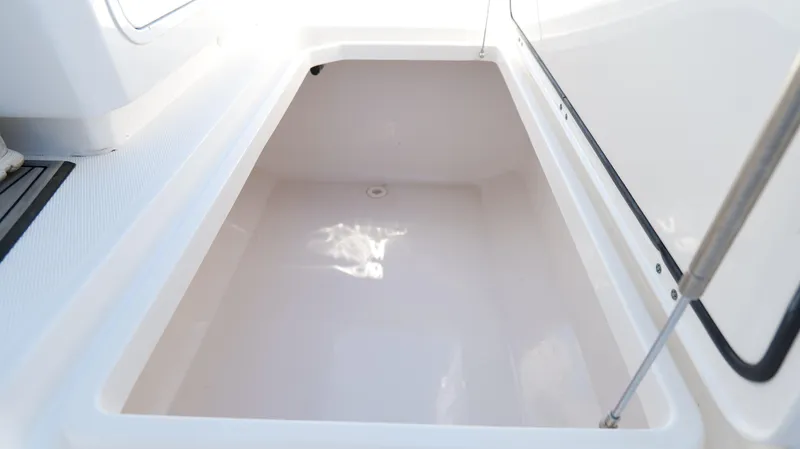 Engine Warranty Yacht Photos Pics 