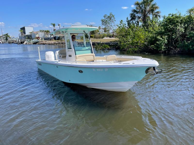 2019 Everglades 273 CC