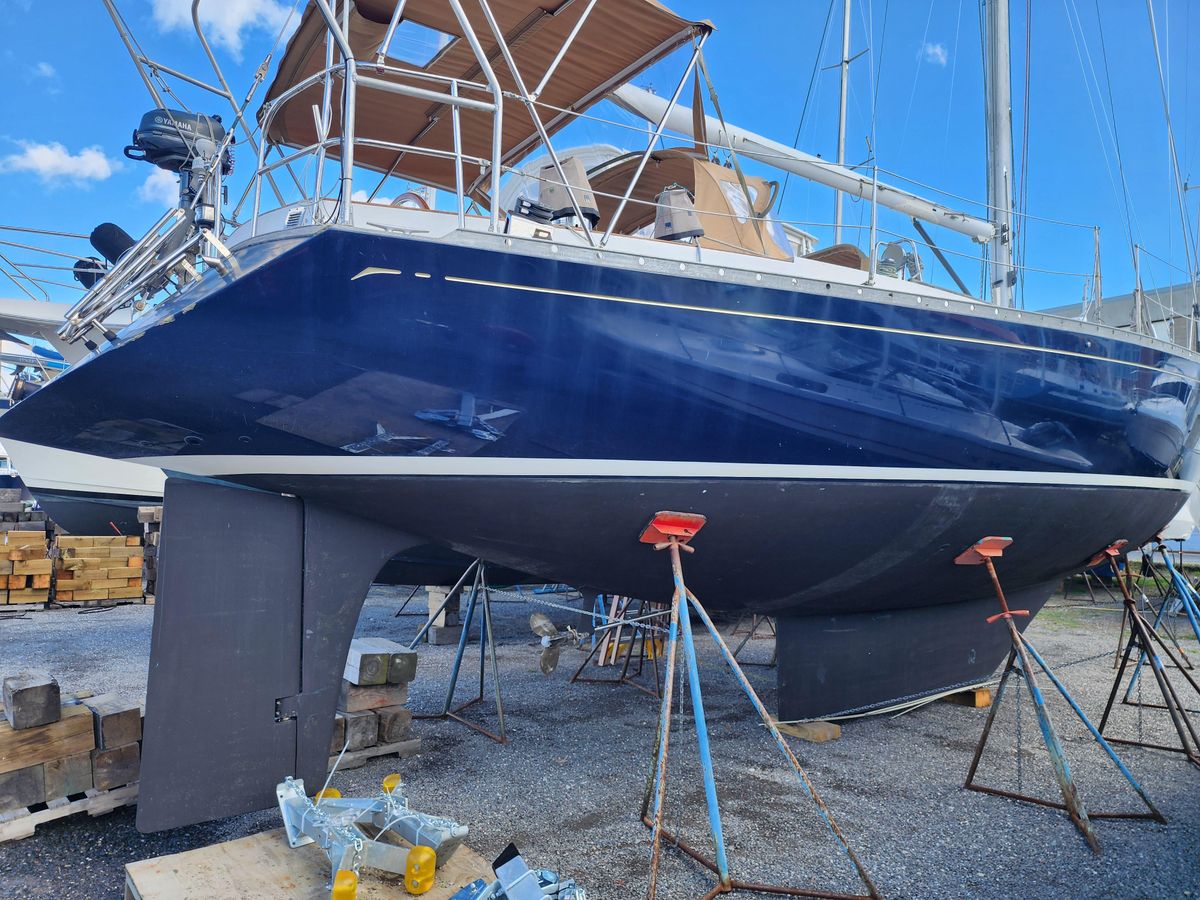 1986 Cambria 44 