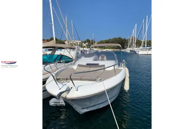 Jeanneau Cap Camarat 8.5 WA