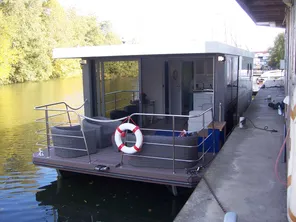 2018 Custom Hausboot Riverloft