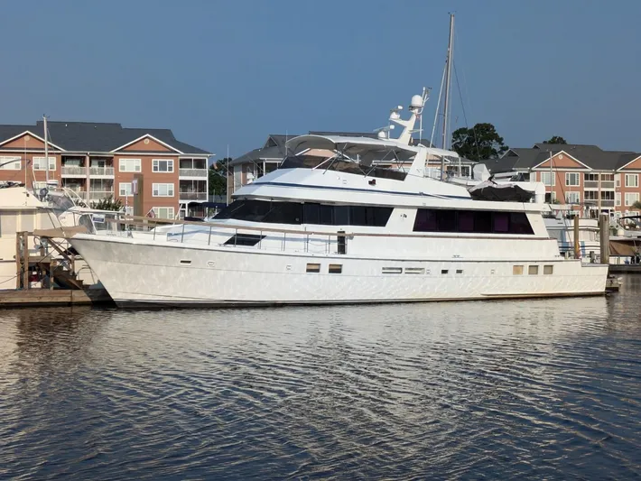 Unique Skill Yacht Photos Pics 