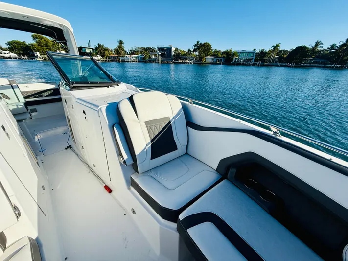  Yacht Photos Pics 2020 Monterey 328 SS boat interior with luxurious seating by the water.
