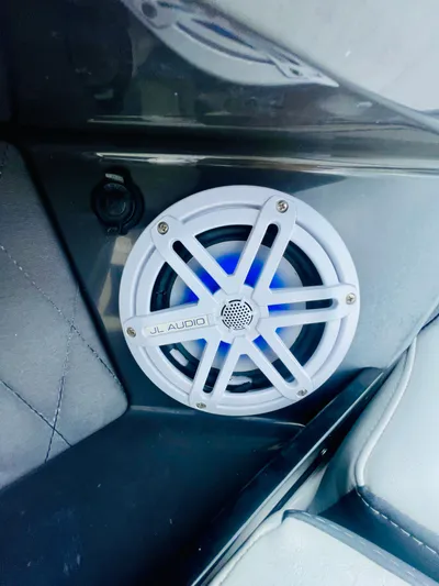  Yacht Photos Pics 2020 Monterey 328SS Super Sport boat with JL Audio speaker system.