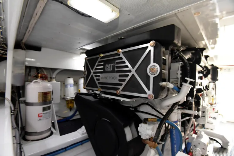 Blue Angel Yacht Photos Pics 2013 Garlington 61 Convertible - Blue Angel