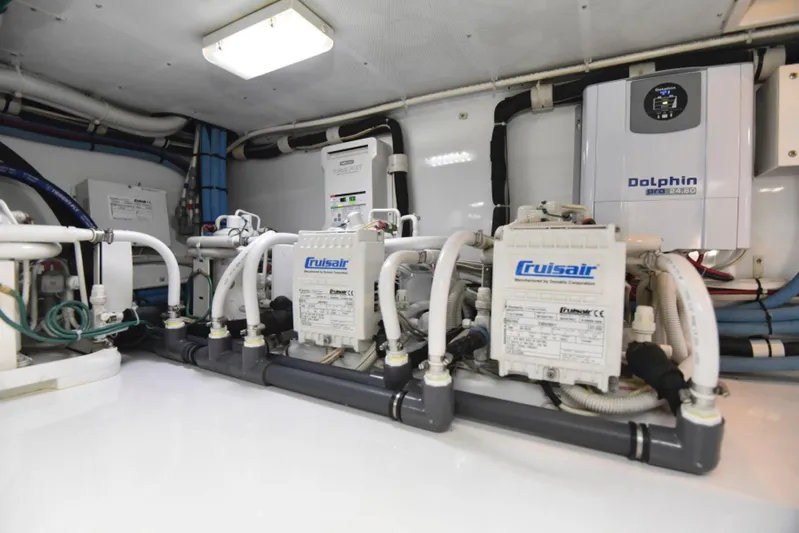 Blue Angel Yacht Photos Pics 2013 Garlington 61 Convertible - Blue Angel