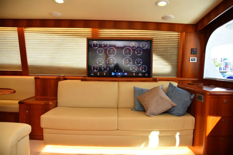 Blue Angel Yacht Photos Pics 2013 Garlington 61 Convertible - Blue Angel