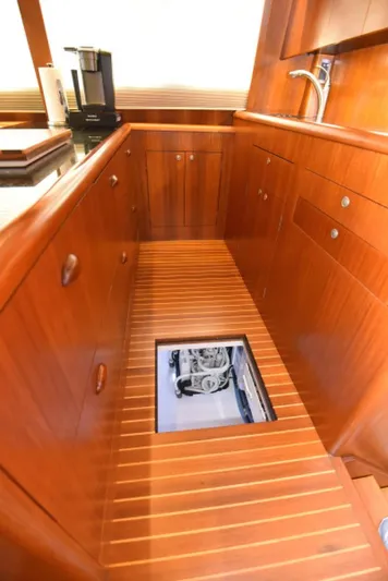 Blue Angel Yacht Photos Pics 2013 Garlington 61 Convertible - Blue Angel