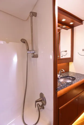 Blue Angel Yacht Photos Pics 2013 Garlington 61 Convertible - Blue Angel