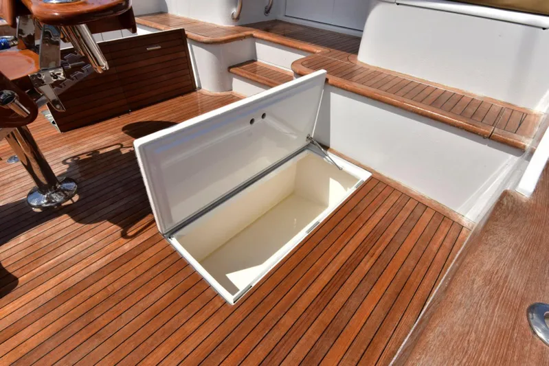 Blue Angel Yacht Photos Pics 2013 Garlington 61 Convertible - Blue Angel