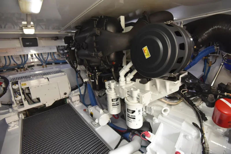 Blue Angel Yacht Photos Pics 2013 Garlington 61 Convertible - Blue Angel