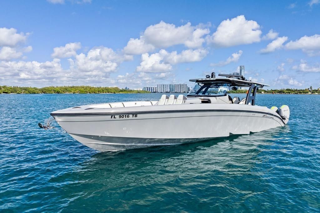 2022 Midnight Express 43 