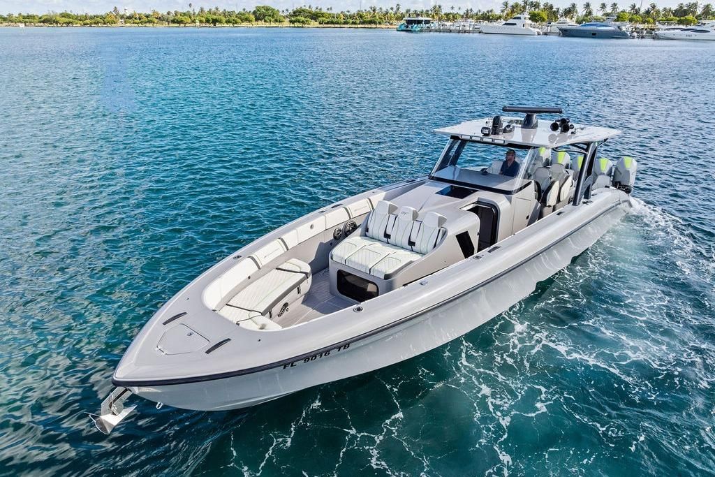 2022 Midnight Express 43 