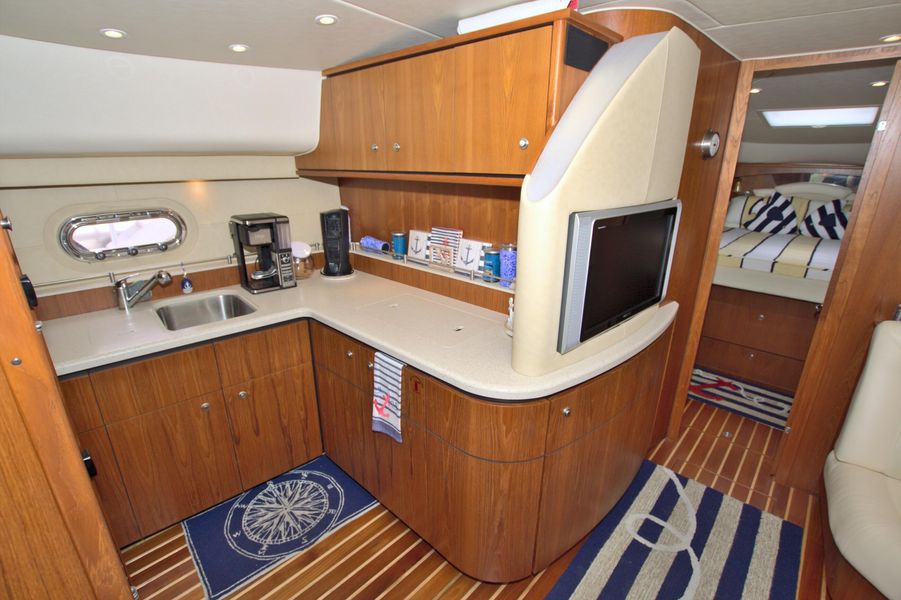 2007 Tiara Yachts 4300 Sovran