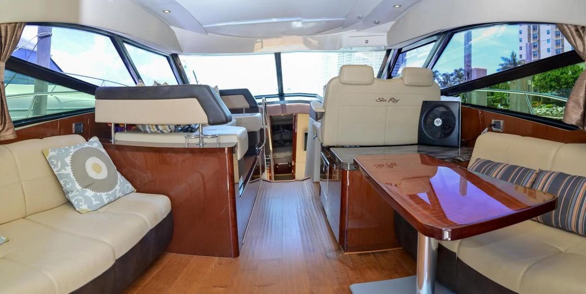 2015 Sea Ray 470 Sundancer