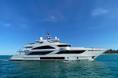 Majesty motor yacht