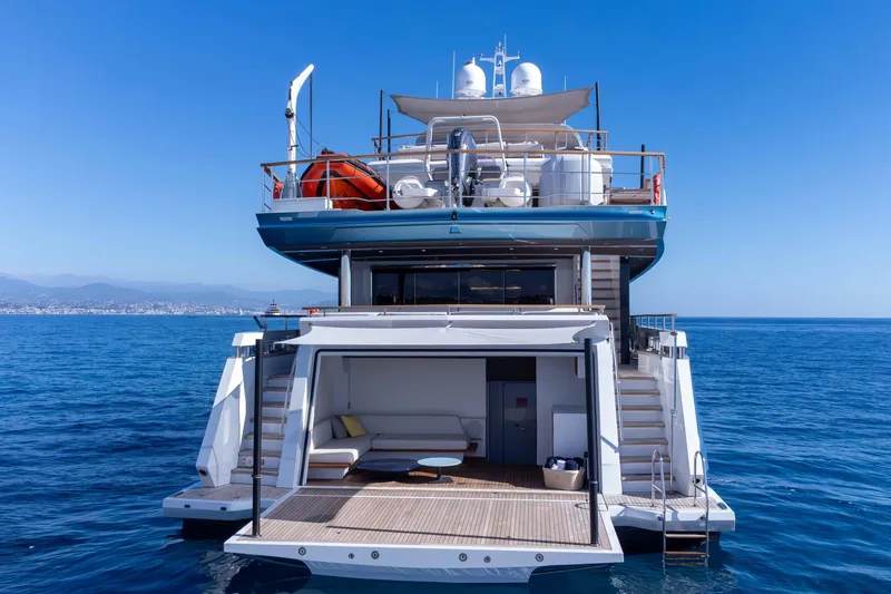 Ray Yacht Photos Pics 2025 Numarine 32 XP yacht