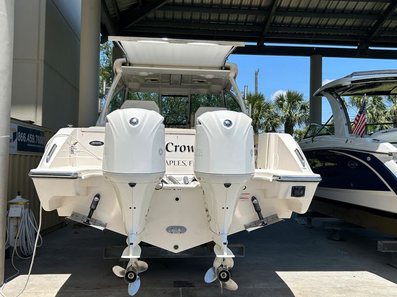 2017 Pursuit DC 325 Dual Console