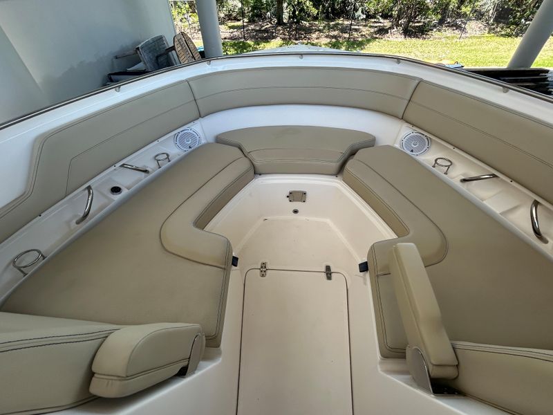 2017 Pursuit DC 325 Dual Console