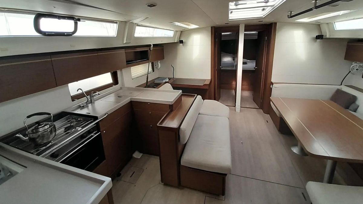2022 Beneteau 52 