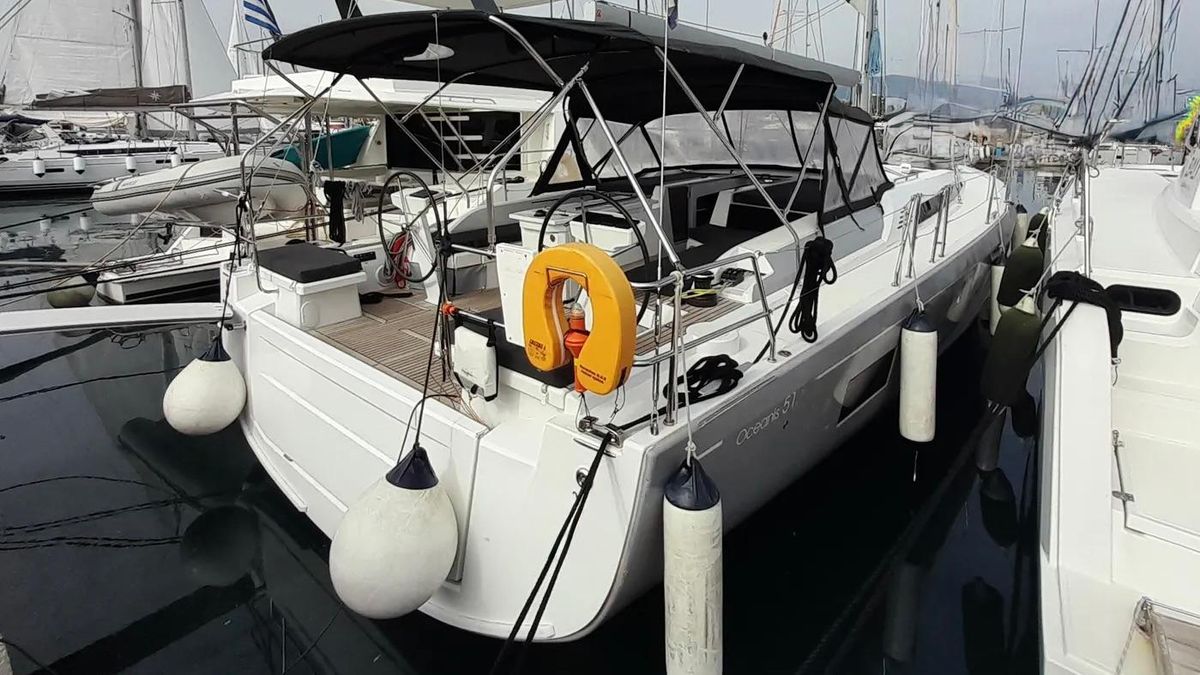 2022 Beneteau 52 