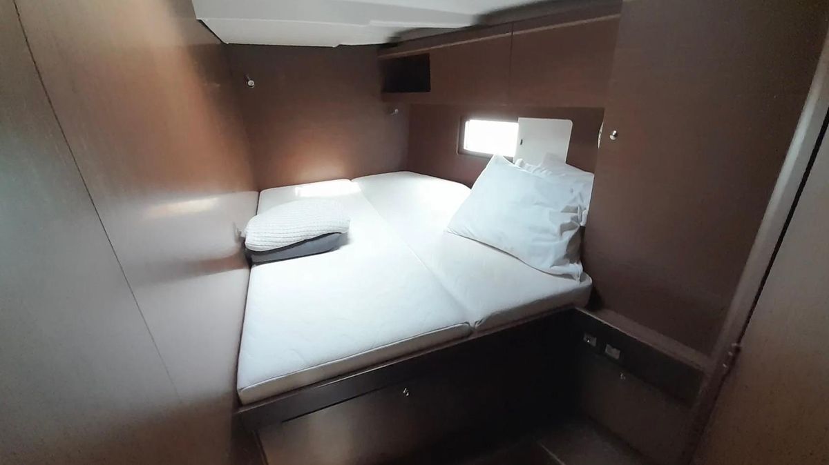 2022 Beneteau 52 