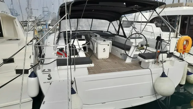 1725 Yacht Photos Pics Beneteau Oceanis 51.1 yacht, 2022 model, docked at marina with spacious deck.