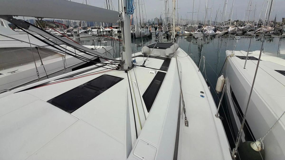 2022 Beneteau 52 