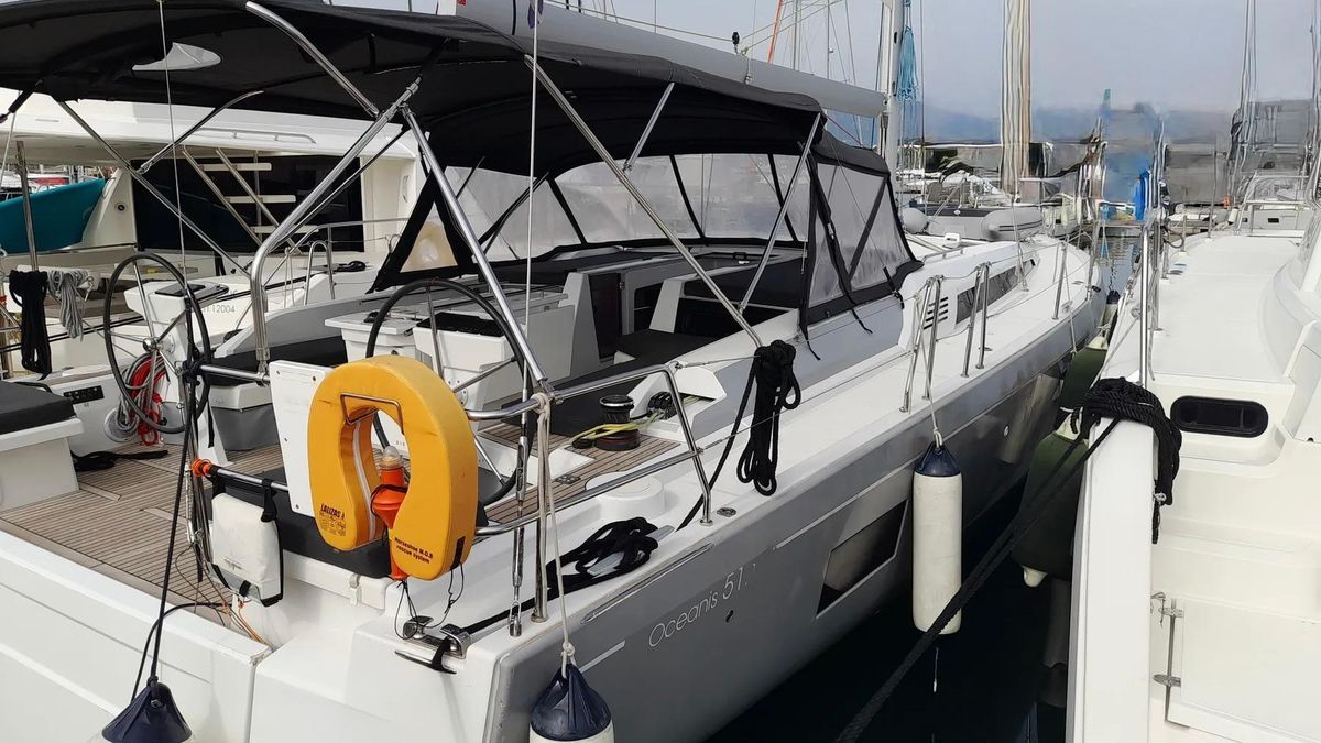 2022 Beneteau 52 