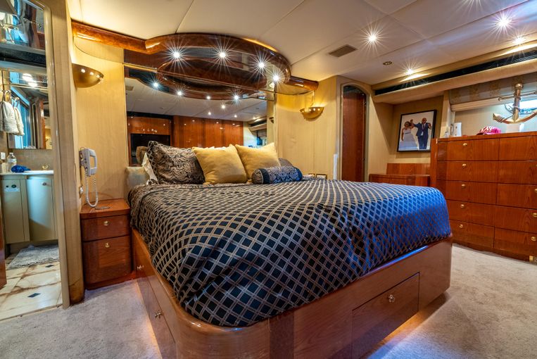 1999-92-cheoy-lee-motoryacht