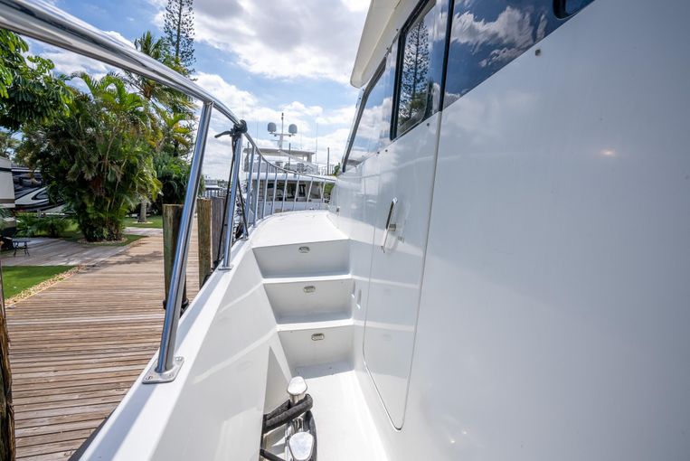 1999-92-cheoy-lee-motoryacht