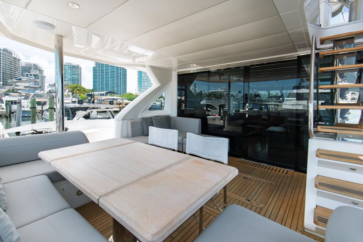 2020 Sunseeker 76 
