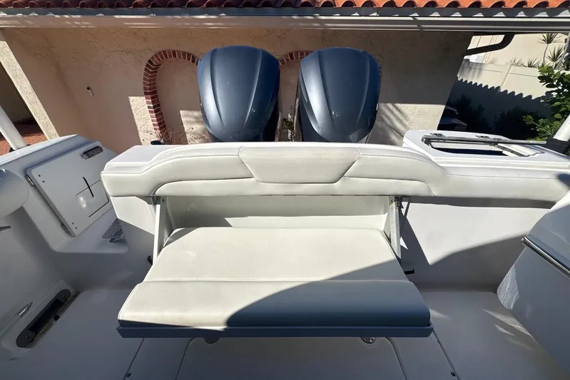 Hat Trick Yacht Photos Pics Aft fold-out bench seat