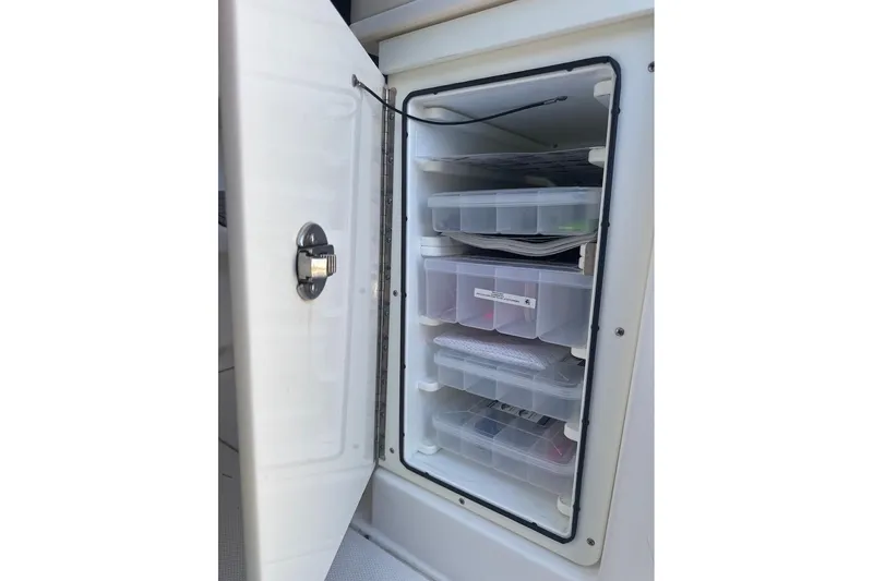 Hat Trick Yacht Photos Pics Tackle storage, Port and Starboard