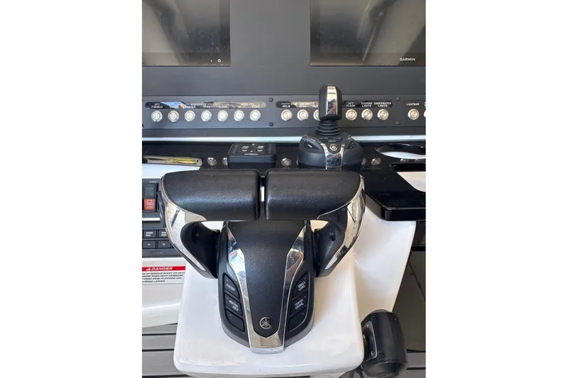 Hat Trick Yacht Photos Pics Fly by wire throttles