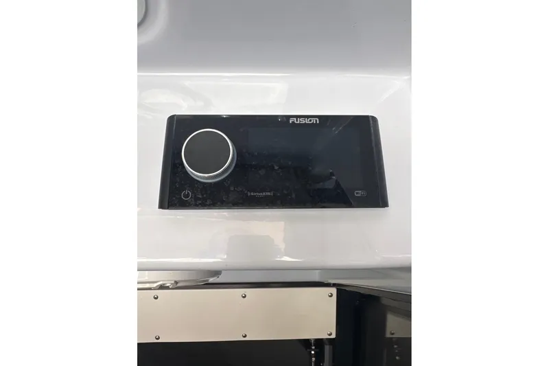 Hat Trick Yacht Photos Pics Fusion System