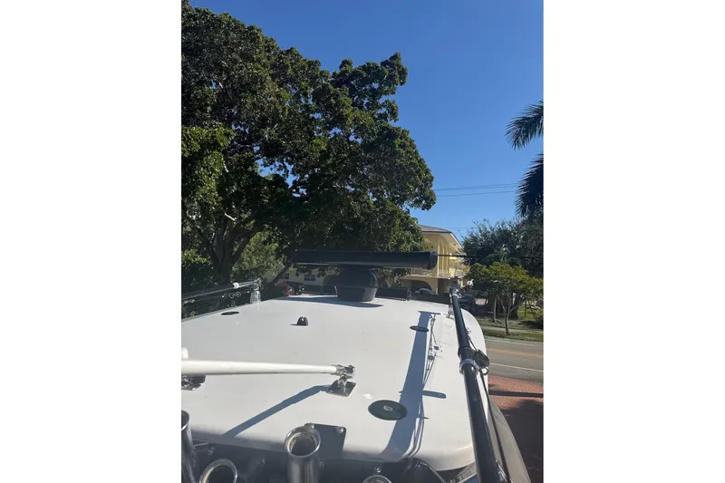 Hat Trick Yacht Photos Pics 75m Radar